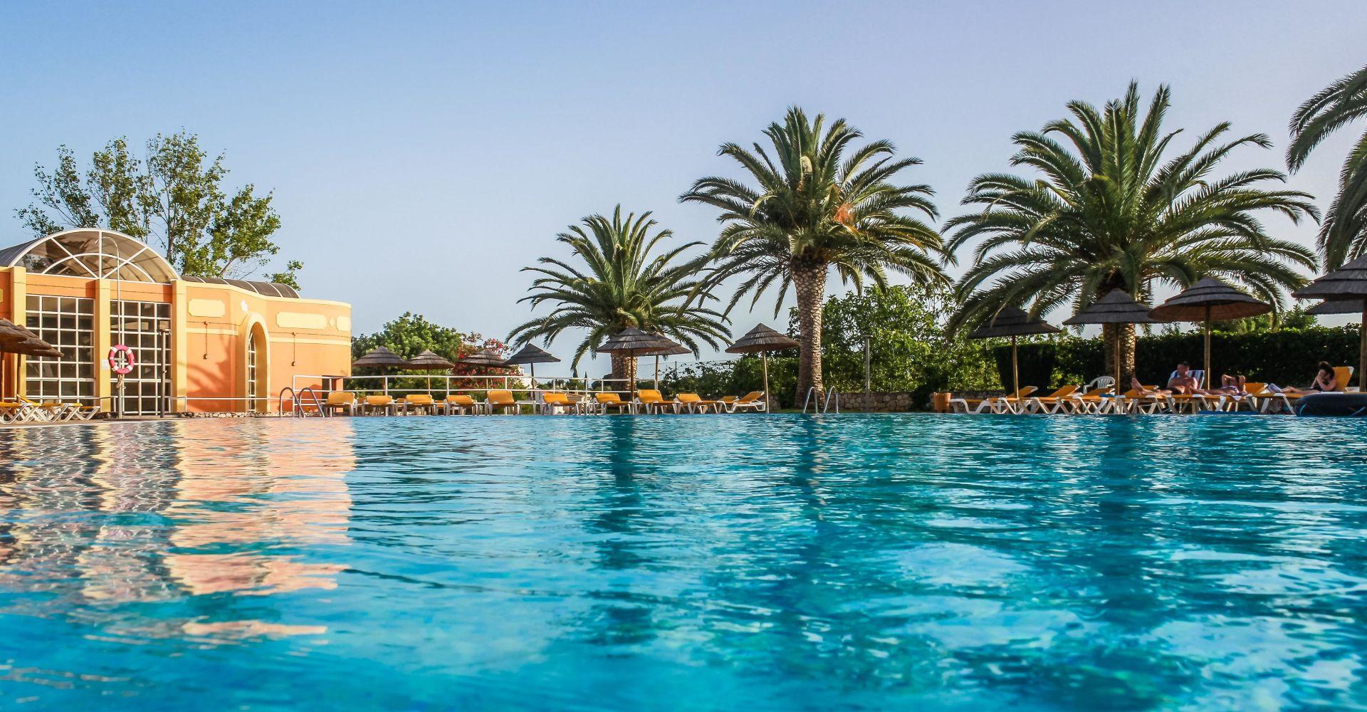 Apartamentos. Carvoeiro. Algarve. Colina Hotels Apartamentos. Carvoeiro. Algarve. Colina Hotels