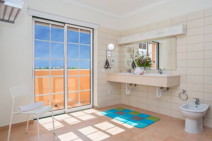 Four deluxe bedroom villa with private pool colina da lapa & villas carvoeiro Four deluxe bedroom villa with private pool colina da lapa & villas carvoeiro