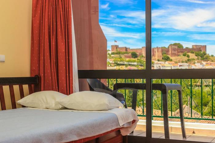 Triple room castle view colina dos mouros silves Triple room castle view colina dos mouros silves