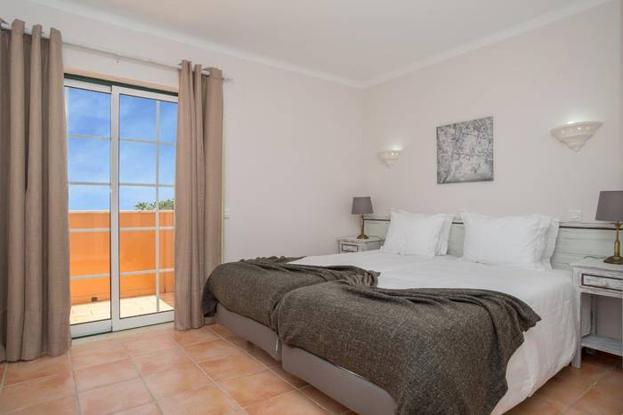 Four bedroom villa with private pool colina da lapa & villas carvoeiro Four bedroom villa with private pool colina da lapa & villas carvoeiro