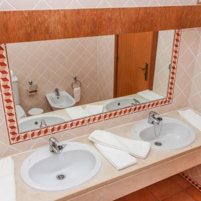 Banheiro  Colina da Lapa & Villas Carvoeiro Banheiro  Colina da Lapa & Villas Carvoeiro